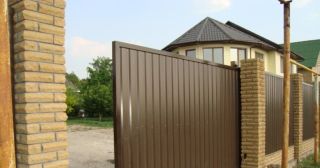 Купить откатные ворота из профнастила Мценск, цена от 1760 руб.